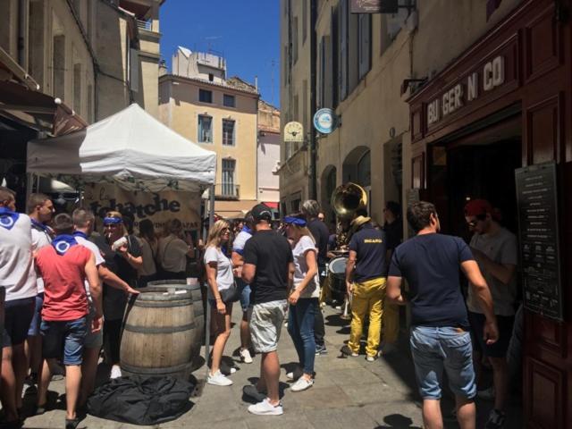 Appart Sympa Dans Le Vieux Nimes Luaran gambar