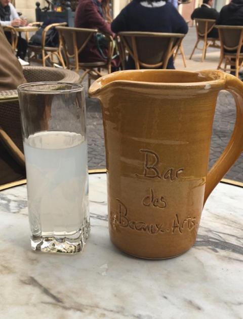 Appart Sympa Dans Le Vieux Nimes Luaran gambar