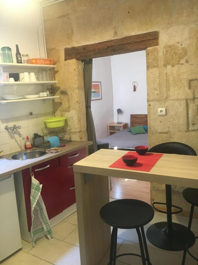 Appart Sympa Dans Le Vieux Nimes Luaran gambar